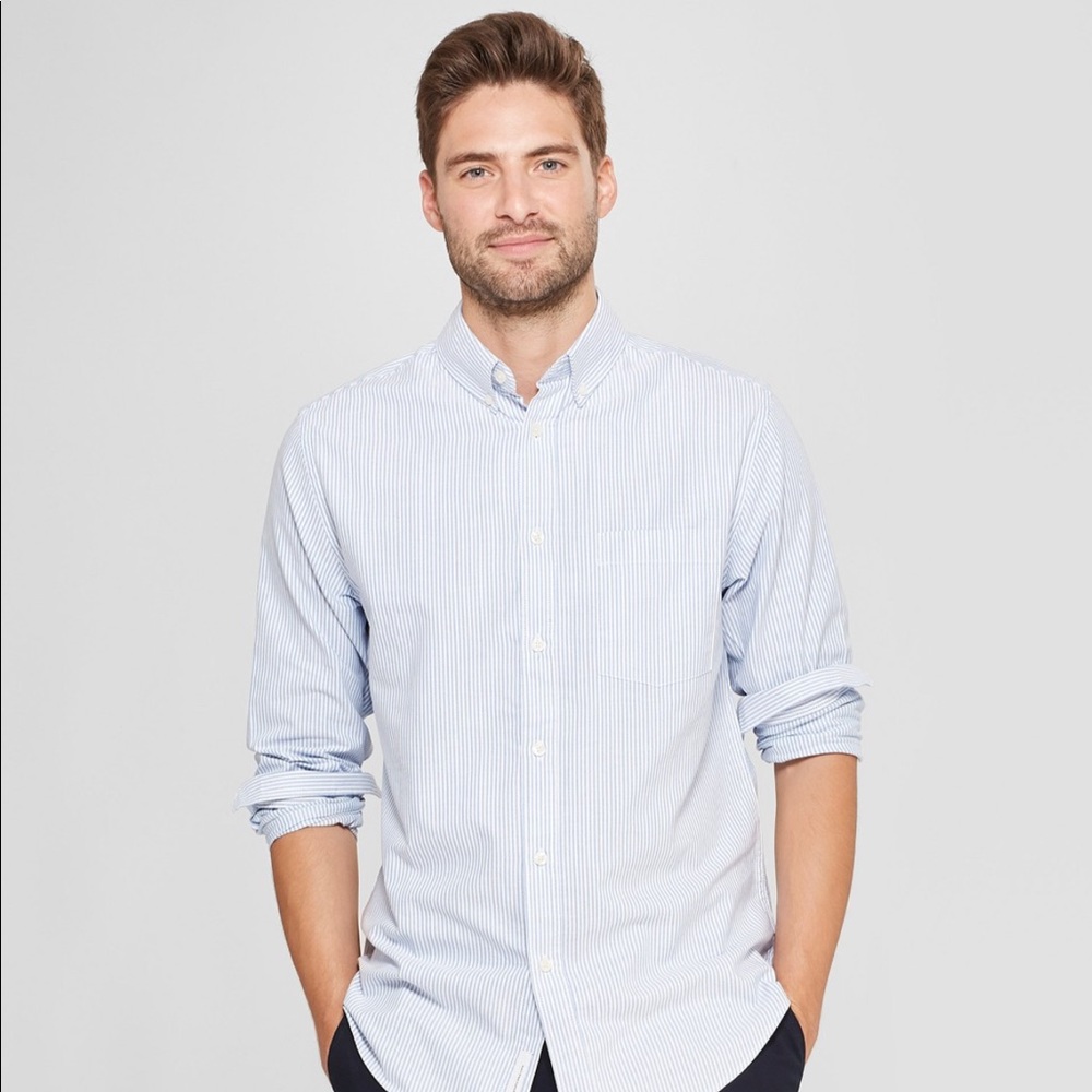Blue & white striped button down 💙